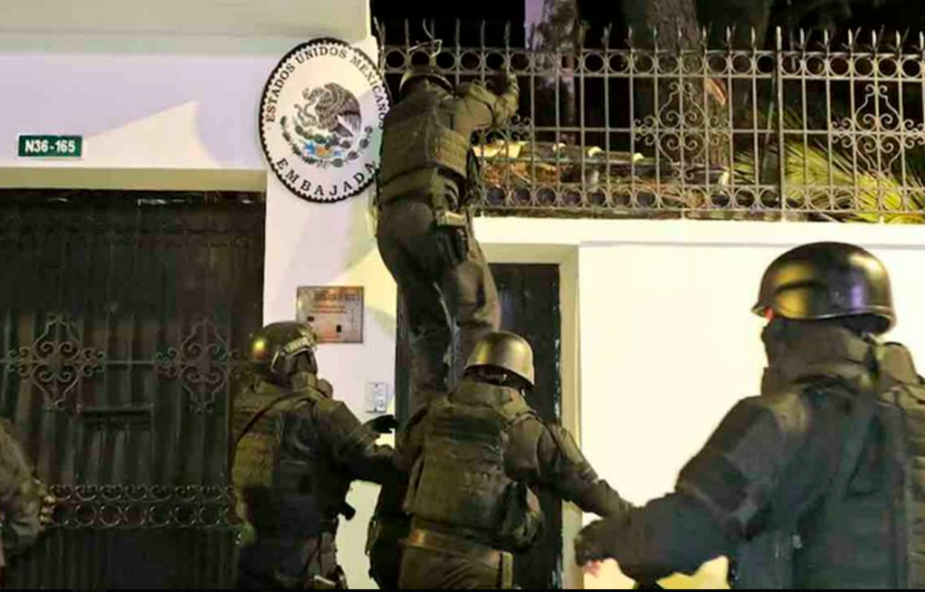 México denunciará a Ecuador por la intromisión en su Embajada en Quito